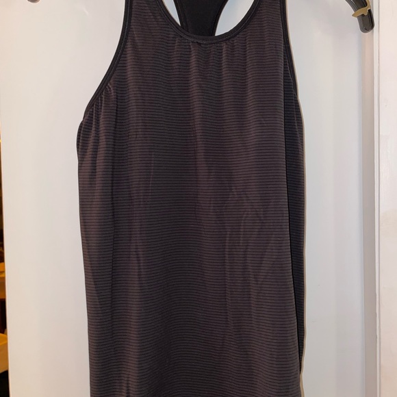 Lululemon Tank with support bra (black) - Picture 2 of 5